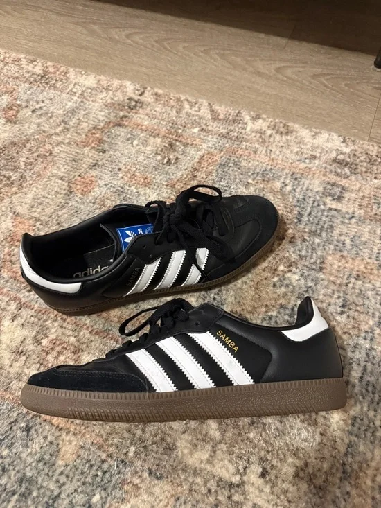 adidas Samba Women’s Black White with Gum Sole Sneakers - Picture 1 of 3